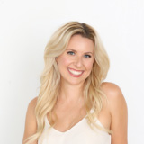 Headshot of Plano Reiki practitioner Alison Papazois